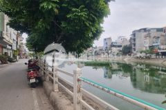 Vị trí tuyệt đẹp mặt hồ thơ mộng, lô góc, gần đường 40m hồng tiến, cạnh mipec, tiện ích ngập tràn.