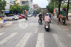 Ngon, rẻ nhỉnh 3 tỷ sở hữu nhà trung tâm phố cổ ngọc lâm, 7 chỗ đỗ cổng 38m 4t.