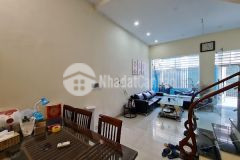 Nhà phố bồ đề, mặt tiền 5.5m, dt63m², ôtô tránh, an sinh tuyệt vời