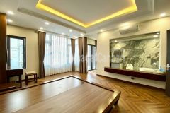 Bán nhà phố hoàng như tiếp, dt80m², 6 tầng, thang máy, 3 bước ra hồng tiến, well spring.