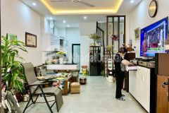 Bán nhà quan nhân, lô góc, ngõ thông, kinh doanh, 40m, 4 tầng, mt 5,4m, giá hơn 4 tỷ