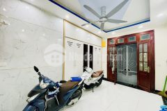 Bán nhà đẹp phố đông tác, trung tâm quận đống đa. 36m2, 4 tầng, hơn 4 tỷ. 0968084286