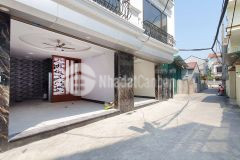 Hiếm, bán nhà vũ xuân thiều, long biên, ngõ thông rộng, ô tô đỗ, 31m2x 5 tầng, giá 2 tỷ 8