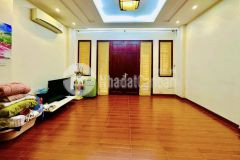 Mặt ngõ, gần phố, lô góc, ô tô phố hoàng ngọc phách, đống đa. 0911554873.