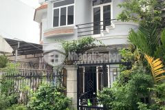 Chính chủ bán nhà 1 lầu hẻm xe tải lý phục man, p.bình thuận, quận 7
