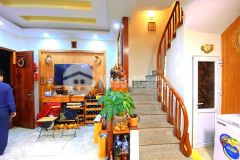 Thụy khuê tây hồ mt 5m 31m 5t gần ô tô full nội thất