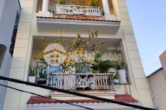 Nhà quận 7, gần trần xuân soạn, 4,616 nở hậu, 5 tầng, full nội thất, 8 tỷ