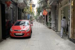 Bán nhà 6 tầng lạc long quân, thang máy, cách đường ô tô tránh 5m, ngõ thông, giá 6.8 tỷ