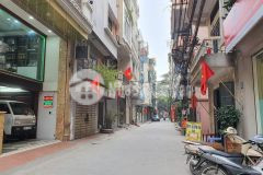 Bán nhà tân mai 47m2. 4 tầng. hai thoáng, oto vào 5.7 tỷ