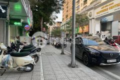 Bán nhà mp ngọc khánh,ba đình 40m2x 5tầng, vỉa hè kinh doanh tốt, giá 16,5 tỷ 0969693855.