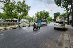 Mặt tiền bờ kè trường sa, 32m2 ngang 4m, sổ hoa hậu hoàn vũ, giá nhỉnh 9 tỷ.