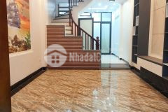 Bán nhà đường láng 50m ra ô tô ba gác đỗ cửa ngõ ngách thông 42m2 chỉ 4.5 tỷ