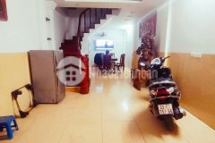 Sốc sốc bán nhà khương trung 40m2x 5t, ô tô đỗ cửa giá 5,5 tỷ.