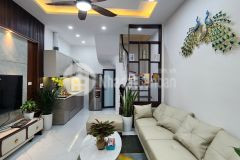 Bán nhà đường trường chinh. 36m2. 5 tầng. hơn 4 tỷ. phân lô. ô tô. nhà đẹp, ở ngay. 096084286