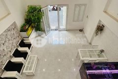 8,2ty nha ban canh vincom quân 7 ngang hơn 5m, hem xe hơi 4 tâng