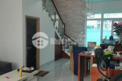 Cho thuê nhà 2mt đường 52m, 1 trệt 2 lầu nhà đẹp. vừa ở vừa kinh doanh 14trtháng