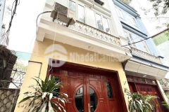 Bán nhà ngõ đường đê trần khát trân. ô tô vào nhà. giá 1xx trm2