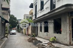 Bán nhà 4 tầng mới vị trí đắc địa tổ 19 đông anh hà nội ô tô ở sướng lh 0983293946.