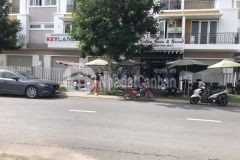 Bán nhà 2 mt đường 52m khu lovera park