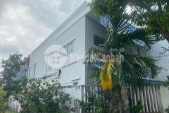 Nhà 2 tâng 2 mặt tiền đường 7,5m dt đất 137mm2 hòa xuân chỉ 4,x tỷ