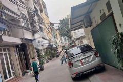 4 tỷ phân lô 6 tầng thang máy ba đình 30m2 trước nhà rộng 3m