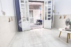 Cho thuê nhà 2 lầu gần mặt tiền đường trần phú phường 2 quận 5