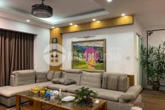 Cần bán nhà mặt hồ đầm tròn 22m x6t, kinh doanh tốt giá 5.5 tỷ