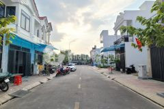 Giảm 150tr. đất phú hồng thịnh 8, đường 13m 76m2 giá 2,4ty