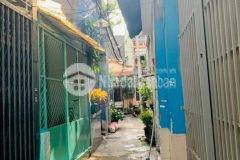 Nhà nát tiện xây mới hẻm ba gác trung tâm vip quận 5 chỉ 3.9 tỷ.