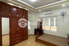 Nhà đẹp hoàng mai, 35m2, nhỉnh 3 tỷ, chính chủ, gần ô tô, tặng nội thất.