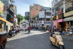 Cao ốc văn phòng mới cứng gần chợ tân định ngang 4.3m hiệu suất cho thuê cao giá mềm