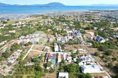 2 lô đất nhà dân cắt tại tân dân vạn thắng đối diện sân bay charter bắc vân phong