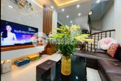 Bán nhà phân lô vỉa hè 2 mặt tiền 4 tầng 50m2 nguyễn văn lộc hơn 5 tỷ