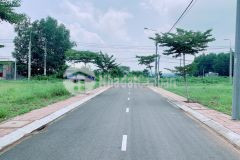 Bán đất chính chủ giá rẻ mặt tiền dt749 gần sân bay long thành