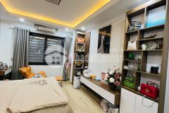 Cần bán nhà đẹp trương định, lô góc, dt 40m2 x 5t, mt 4,8m, giá chào 4 tỷ 3, lh0984417892