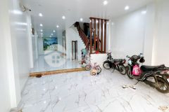 Bán nhà mặt phố đại từ quận hoàng mai 75m, 4.5m mặt tiền, kinh doanh, view hồ, 18t