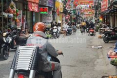 Mặt phố kẻ vẽ mặt tiền rộng kinh doanh đỉnh sát chợ giá 12tỷ8.