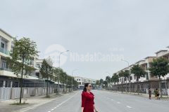 Sở hữu căn sh vùng ven giáp hà nội tiềm năng tăng giá cao 2 mặt tiền đường rộng 26m centa city