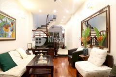 Hoa hậu bán nhà phố nhân hòa, thanh xuân. 40m2 x 6t. ô tô đỗ cửa. kinh doanh. hơn 8 tỷ. 0968084286