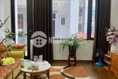 Nhà gấp ngọc hồi thanh trì, nhà siêu đẹp, lô góc 3 thoáng, ô chờ thang máy, đầy đú bán nội thất, dt