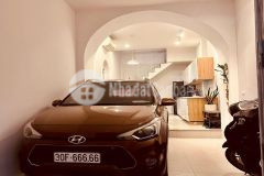 Bán nhà phân lô lạc trung ô tô 45mx5t giá chào 7.6 tỉ