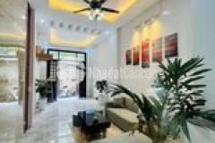 Bán nhà thạch bàn, long biên 35m2, phân lô, ô tô đỗ cổng, an sinh đỉnh 2,5 tỷ 0374699896