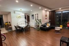 Chính chủ bán căn góc 04 112m2 stellar garden 35 lê văn thiêm giá 5 tỷ bao phí. ban công đn.