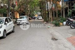 Cần bán nhà phân lô phố đầm trấu quận hai bà trưng 58m nhỉnh 13 tỷ.