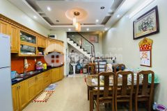 Ba đình phố hoàng hoa thám giá 7.8 tỷ 42m x 4t, mt 5m