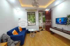 Bán gấp căn hộ tập thể phố tạ quang bửu, hai bà trưng, 50m2, 2 ngủ, nhà đẹp, gần phố