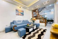 Cực hiếm hạ sốc 500tr bán nhà gần sân bóng hà trì hà đông 4 tầng lô góc 3,3 tỷ