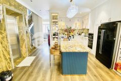 Bán nhà mặt tiền 213m2 3t kha vạn cân,phạm văn đồng linh chiểu,thủ đức chỉ 21 tỷ 8.