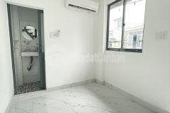 Nhà lô góc thoáng mát âu cơ tân bình, 2 lầu btct mới toanh, giá nhỉnh 1 tỷ.