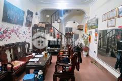 Bán nhà 4 tầng 75m2 phân lô ô tô tránh, vỉa hè, ngõ thông gần phố hoàng cầu đống đa.